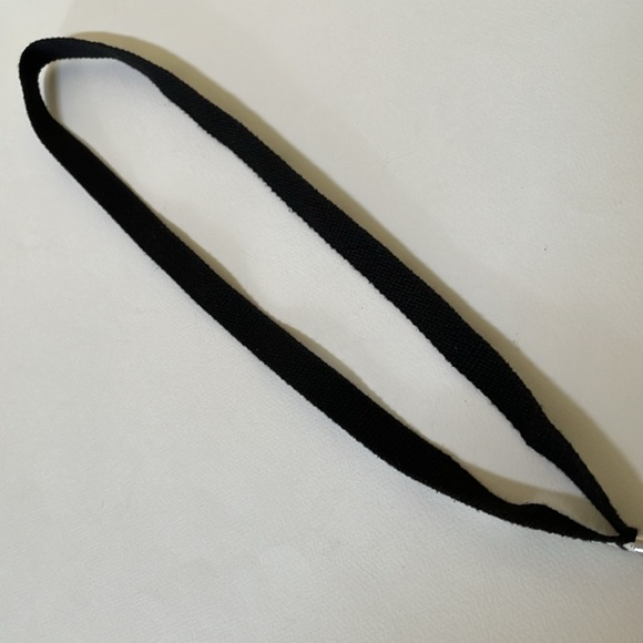 PINK VICTORIA’S SECRET LANYARD - Picture 5 of 6